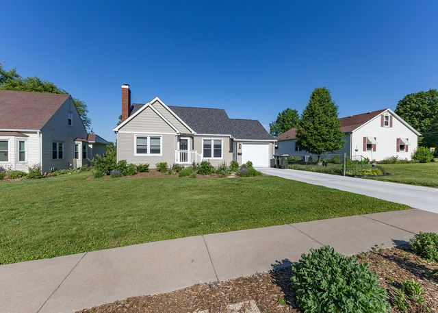 509 S HENRY Street, Geneseo, IL 61254