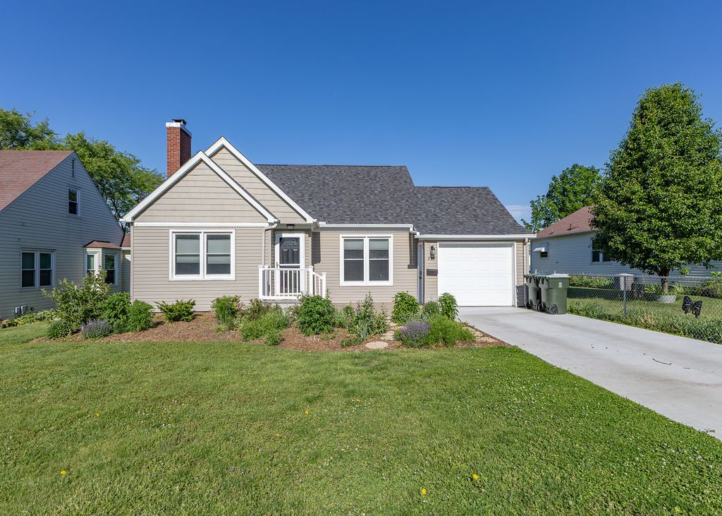 509 S HENRY Street, Geneseo, IL 61254