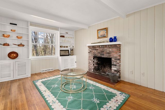 162 Western Ave, Sherborn, MA 01770