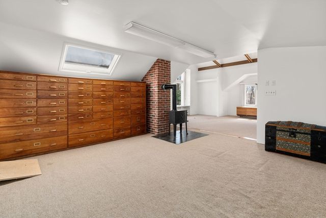 162 Western Ave, Sherborn, MA 01770