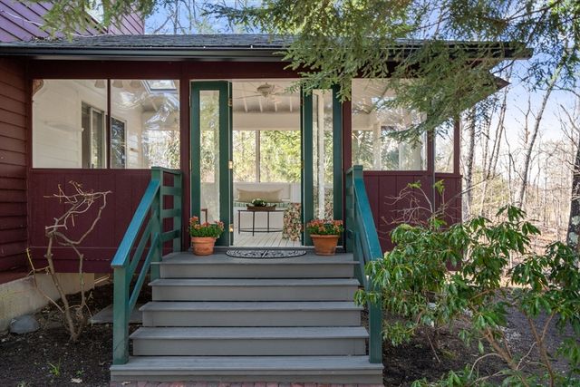 162 Western Ave, Sherborn, MA 01770