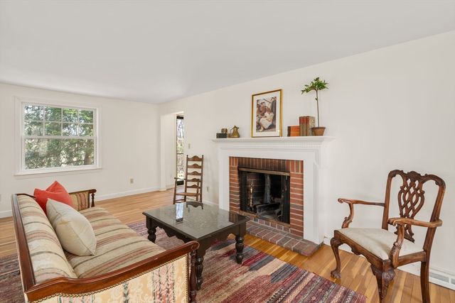 162 Western Ave, Sherborn, MA 01770