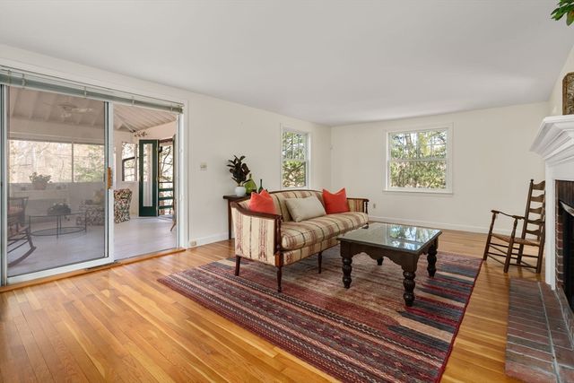 162 Western Ave, Sherborn, MA 01770