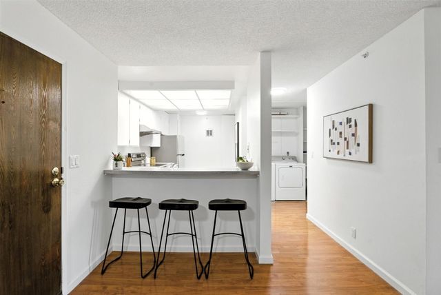 332 Philip Drive 303, Daly City, CA 94015