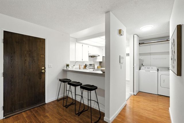 332 Philip Drive 303, Daly City, CA 94015