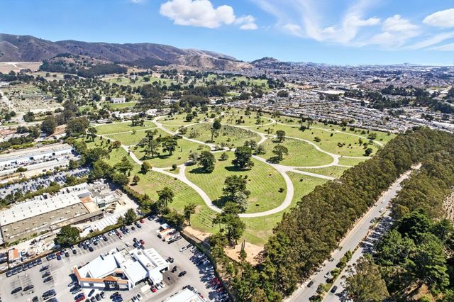 332 Philip Drive 303, Daly City, CA 94015