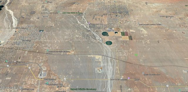 17700 E Avenue T8, Llano, CA 93591