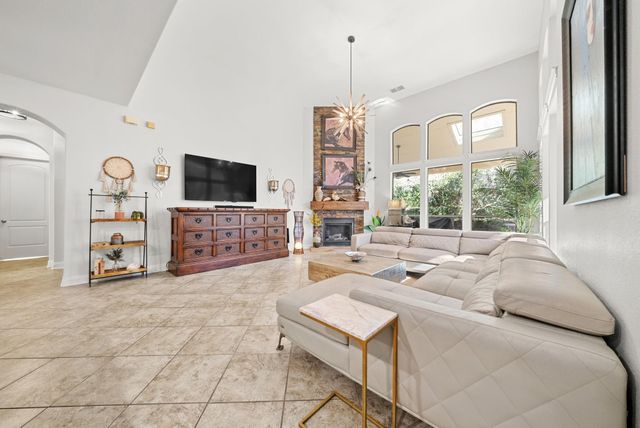 122 Sebastians RUN, Austin, TX 78738