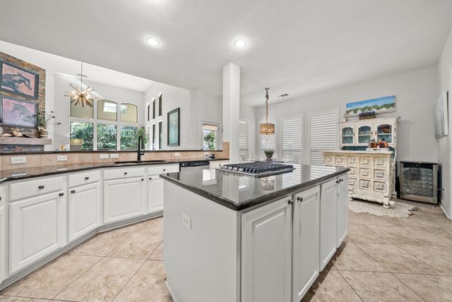 122 Sebastians RUN, Austin, TX 78738