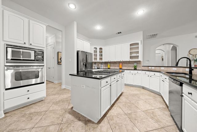 122 Sebastians RUN, Austin, TX 78738