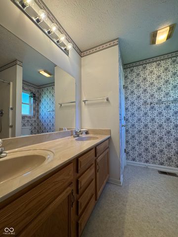 1207 N Monroe Way, Rushville, IN 46173