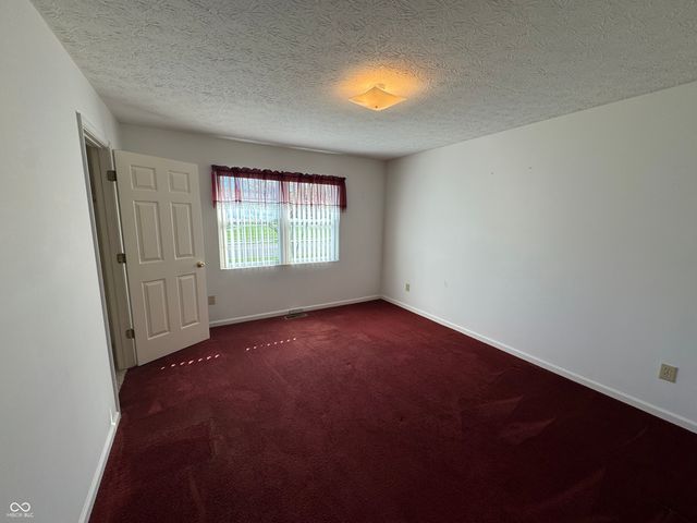 1207 N Monroe Way, Rushville, IN 46173