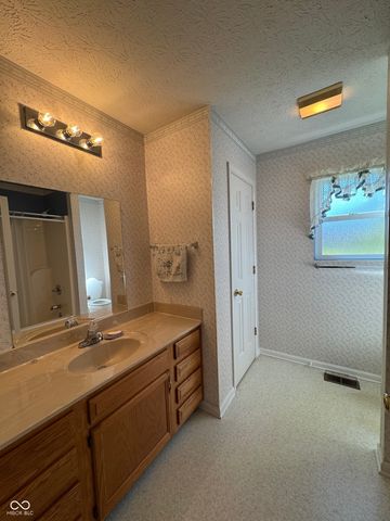 1207 N Monroe Way, Rushville, IN 46173