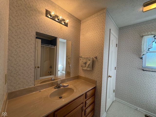 1207 N Monroe Way, Rushville, IN 46173