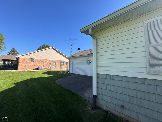 1207 N Monroe Way, Rushville, IN 46173