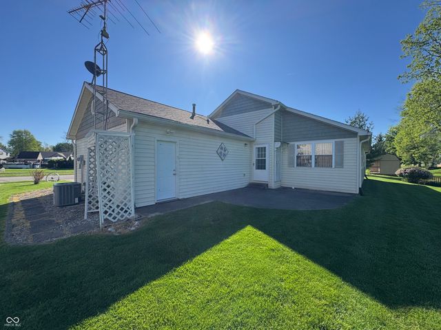 1207 N Monroe Way, Rushville, IN 46173