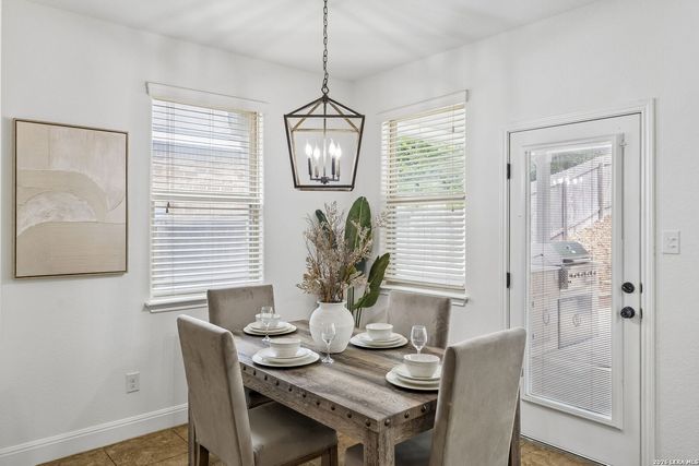 571 CALM SPGS, San Antonio, TX 78260