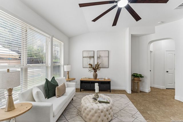571 CALM SPGS, San Antonio, TX 78260