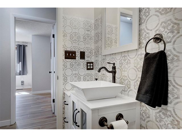 81 Fir Ln, Bailey, CO 80421