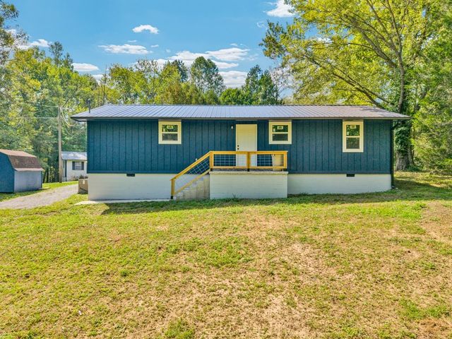 121 Twin Oaks Rd, Pikeville, TN 37367