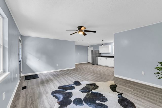 121 Twin Oaks Rd, Pikeville, TN 37367