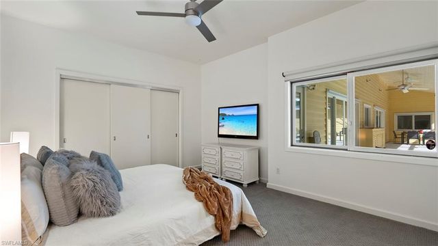 586 Yucca RD, Naples, FL 34102