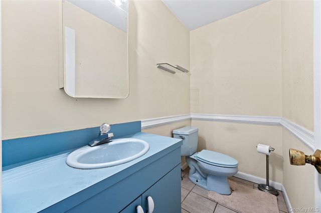 3 Anita Court, Cortlandt Manor, NY 10567