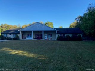 1284 Turrill Road, Lapeer Township, MI 48446