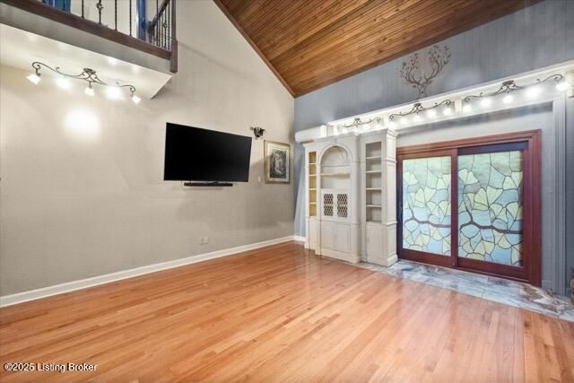 2710 Windsor Forest Dr, Louisville, KY 40272