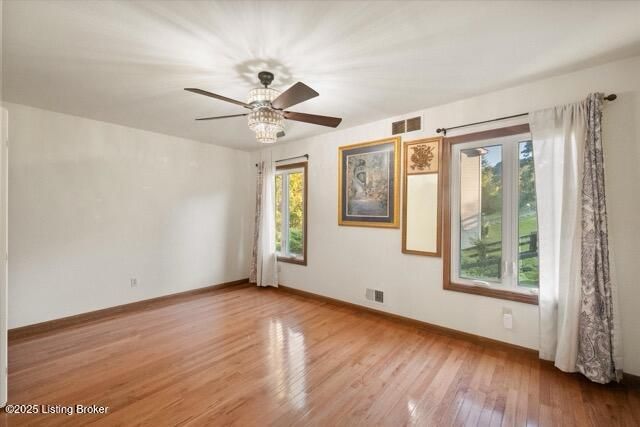 2710 Windsor Forest Dr, Louisville, KY 40272