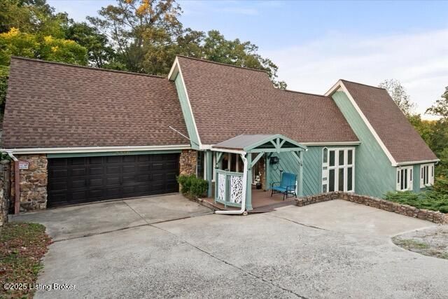 2710 Windsor Forest Dr, Louisville, KY 40272