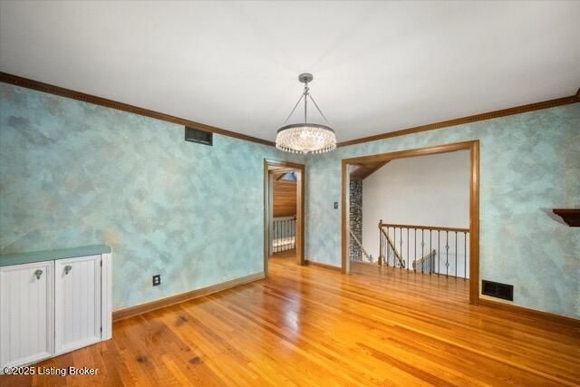 2710 Windsor Forest Dr, Louisville, KY 40272