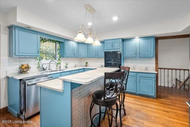 2710 Windsor Forest Dr, Louisville, KY 40272