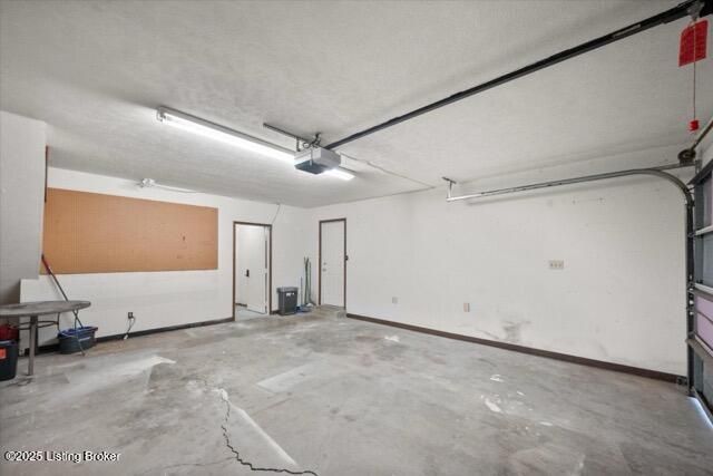 2710 Windsor Forest Dr, Louisville, KY 40272