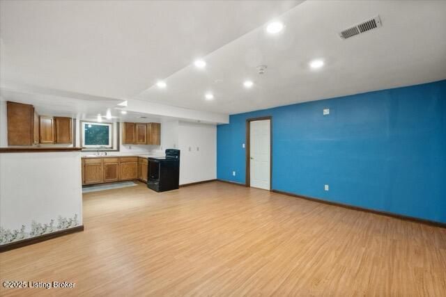 2710 Windsor Forest Dr, Louisville, KY 40272