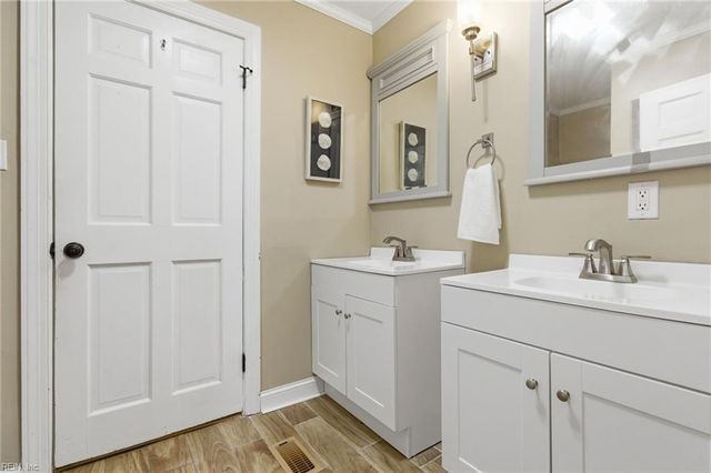 1520 Carson CRES E, Portsmouth, VA 23701