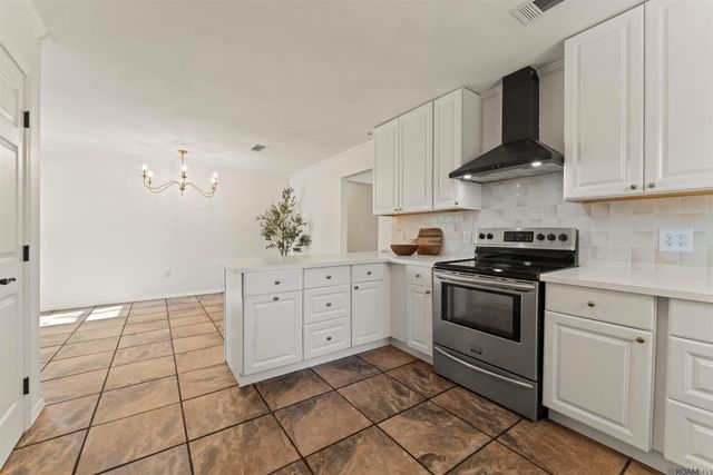 9114 Monhegan Ave, Central, LA 70714