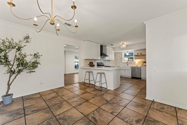 9114 Monhegan Ave, Central, LA 70714