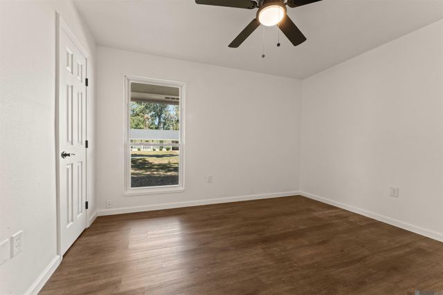9114 Monhegan Ave, Central, LA 70714