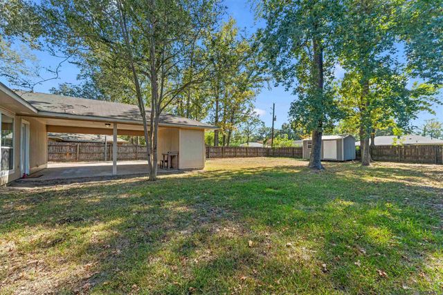 9114 Monhegan Ave, Central, LA 70714