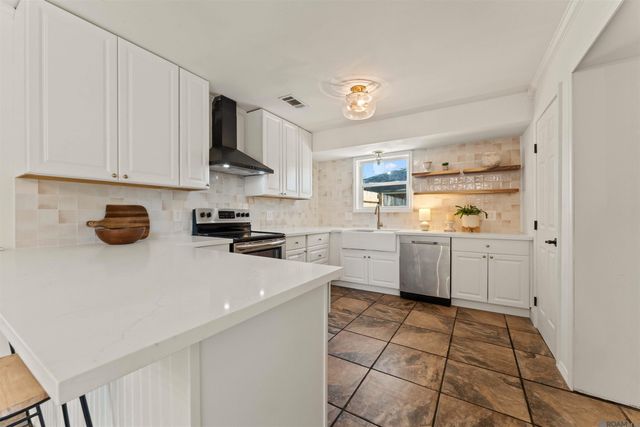 9114 Monhegan Ave, Central, LA 70714