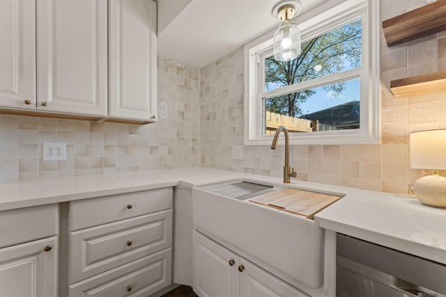 9114 Monhegan Ave, Central, LA 70714