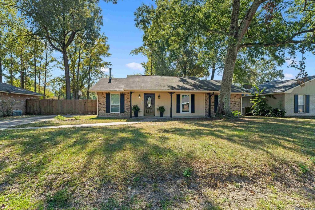 9114 Monhegan Ave, Central, LA 70714