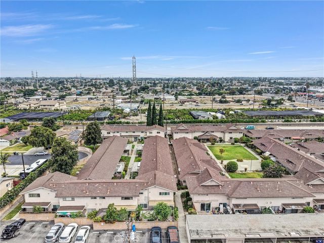 10761 Magnolia Avenue 101, Anaheim, CA 92804
