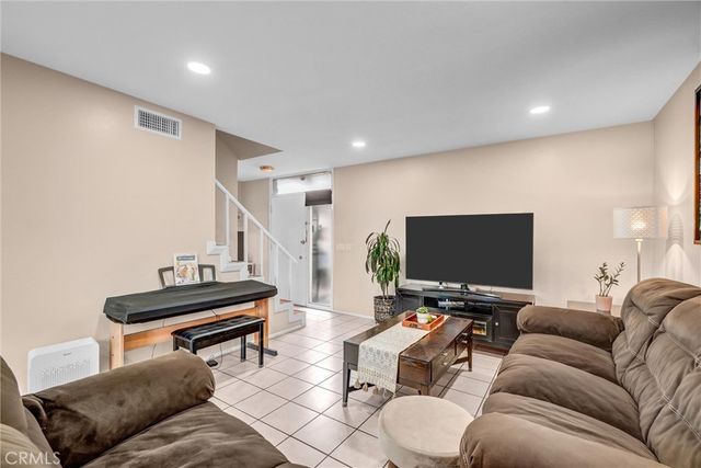 10761 Magnolia Avenue 101, Anaheim, CA 92804