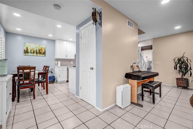 10761 Magnolia Avenue 101, Anaheim, CA 92804