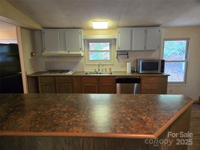 102 Serenity Lane, Clyde, NC 28721