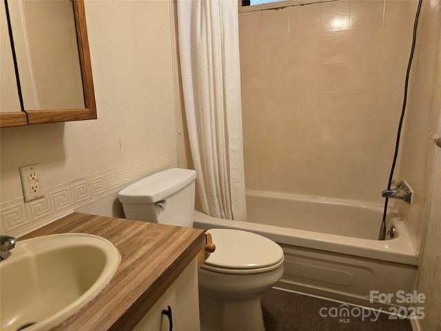 102 Serenity Lane, Clyde, NC 28721