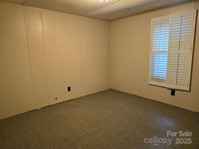102 Serenity Lane, Clyde, NC 28721