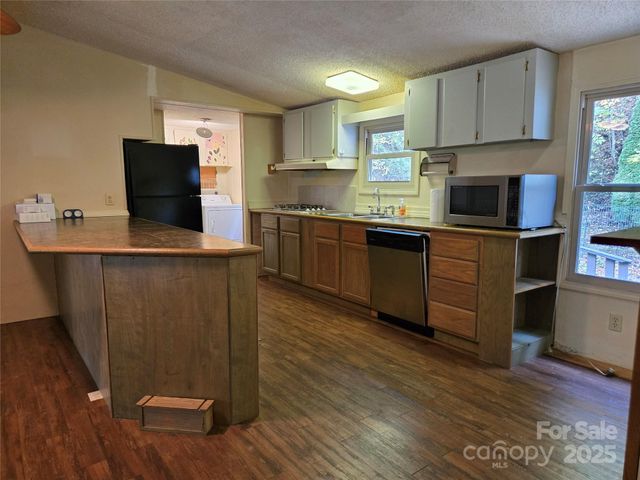102 Serenity Lane, Clyde, NC 28721